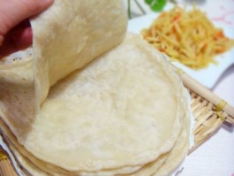 春饼的做法视频(怎样做春饼的做法视频)