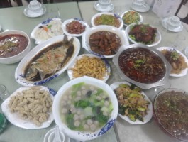 济南旅游攻略济南美食(济南旅游攻略必去景点门票)