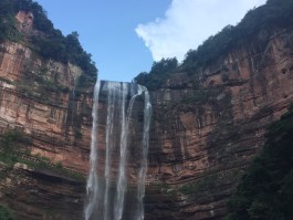 四面山景区攻略(四面山景区攻略瀑布路线)
