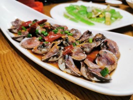 美食多的靠海的旅游地点(旅游靠海的地方性价比高的)