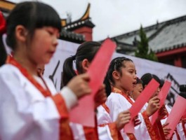 中国首个入选非物质文化遗产的节日(中国首个入选非物质文化遗产的传统节日)