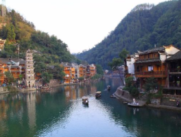 和家人适合去哪里旅游(和家人去哪里旅游比较好)