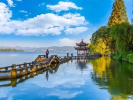 桐庐景点(桐庐景点人气最旺的前三名)