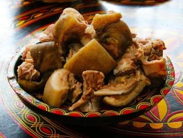 各民族各地的美食(各族的美食都有哪些)
