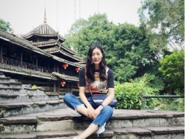 外出旅游拍照姿势的摆法(外出旅游拍照姿势的摆法有哪些)