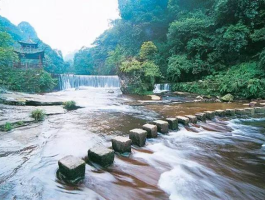 成都周边两日游(成都周边两日游露营)