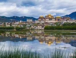 最值得旅行的10个地方是什么呢(最值得旅行的10个地方是什么呢作文)