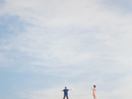 两个人旅游拍照技巧图片(两个人旅游拍照技巧图片真实)