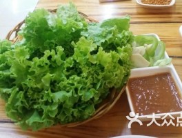 韩式烧烤的生菜是什么品种图片(韩式烧烤的生菜是什么品种图片及名字)