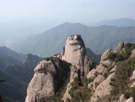黄山莲花峰(黄山莲花峰和天都峰哪个好)