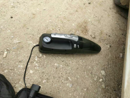 自驾旅行充气泵哪个比较好(自驾游带备胎好还是充气泵好)