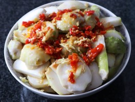 剁椒蒸芋头(剁椒蒸芋头的家常做法)