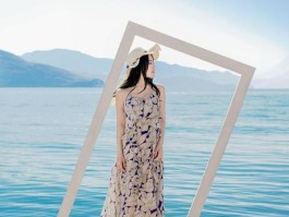 外出旅游一个人拍照姿势的摆法视频大全(外出旅游一个人拍照姿势的摆法视频大全图片)