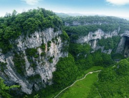 这个季节去重庆哪里旅游最好(这个季节去哪里旅游最好三到四天重庆自驾)