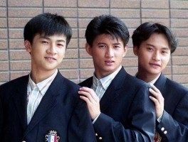 青苹果乐园小虎队原唱(青苹果乐园小虎队原唱 视频)