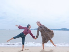 和闺蜜旅行的拍照技巧(和闺蜜旅行的拍照技巧图片)