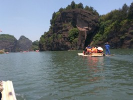龙虎山旅游攻略(龙虎山旅游攻略自驾游一日游)