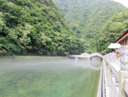 包含自驾旅行到了陕西的商洛市的词条