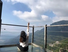 包含带或不带会影响你的旅行心情的词条
