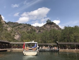石门湖(石门湖风景区游玩攻略)