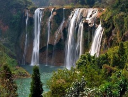 南宁旅游攻略必玩的景点(南宁旅游攻略必玩的景点学生)