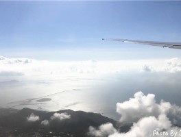 去贵州旅游坐飞机哪里下(贵州旅游坐飞机到哪个机场)