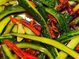腌黄瓜条怎么腌制好吃(腌黄瓜条怎么腌制好吃视频)