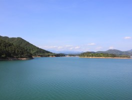 玉湖(玉湖村海拔)