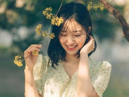 人像摄影动作(拍照经典15个动作)