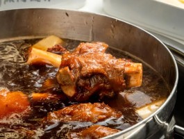 巴图旅游美食攻略(巴图旅游美食攻略图)