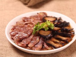 浙江各地美食大pk(浙江美食排行榜前十名哪里吃)