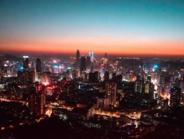 贵阳晚上好玩的地方推荐(贵阳晚上好玩的地方推荐一下)