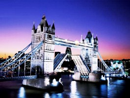 英国旅游日记英文版(英国旅游英语介绍作文)