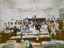 真正的高中生活是怎样的?(真正的高中生活是怎样的英语)