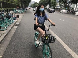 骑自行车的旅游会查身份(骑自行车去旅游叫什么行为)