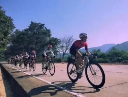 90年代骑自行车旅游(90年代有自行车的家庭怎么样)