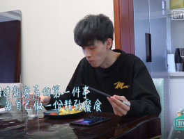 凯旋地产是秦霄贤家的吗(凯旋产业集团是秦凯旋家的吗)