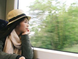 旅游自拍拍照姿势的摆法女(拍照秘籍旅游摆拍的10种经典姿势!)