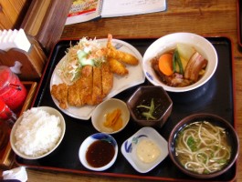 日本冲绳旅游攻略美食(日本冲绳有什么好玩的景点)