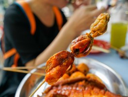特色烧烤美食一条街品种(最有特色的烧烤店)