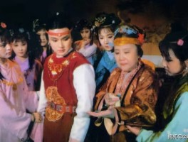 包含贾宝玉反感“仕途经济”，为什么见到北静王恭敬谦卑，又接受“读书”的聆训?的词条