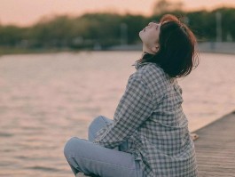 旅行给女友拍照的技巧(跟女朋友旅游照片怎么配文字)