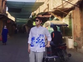 男生最全旅行拍照技巧(男生旅行拍照姿势大全)