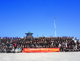 旅游集体拍照片技巧视频教程大全(旅游集体照怎么拍好看)