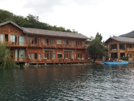 旅游拍照技巧水边(水边拍照的优美句子)