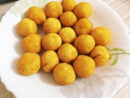 红薯丸子的做法(红薯丸子的做法家常做法窍门)