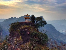 齐云山门票(云峰山门票多少钱)