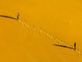 旅行拍照倾斜构图技巧(旅行拍照技巧与角度 人像)