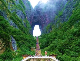 张家界旅游景点(张家界旅游景点有哪些景点推荐)