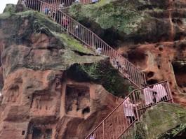 成都到乐山大佛(成都到乐山大佛高铁哪个站比较方便)